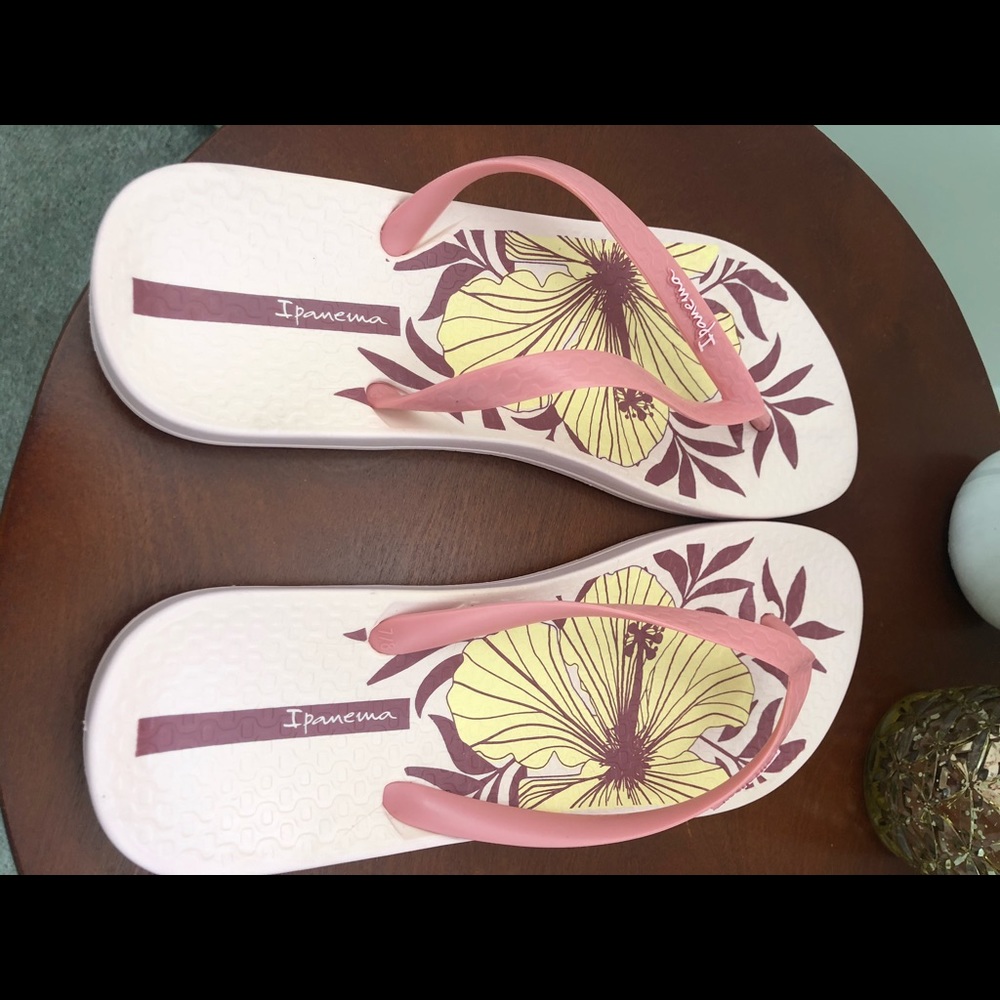 Ipanema white flower sandals with pink straps 8 - Picture 2 of 5